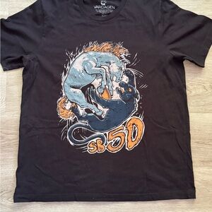 Black Vintage Rare Vardagen Super Bowl 50 Broncos v. Panthers Graphic T-Shirt